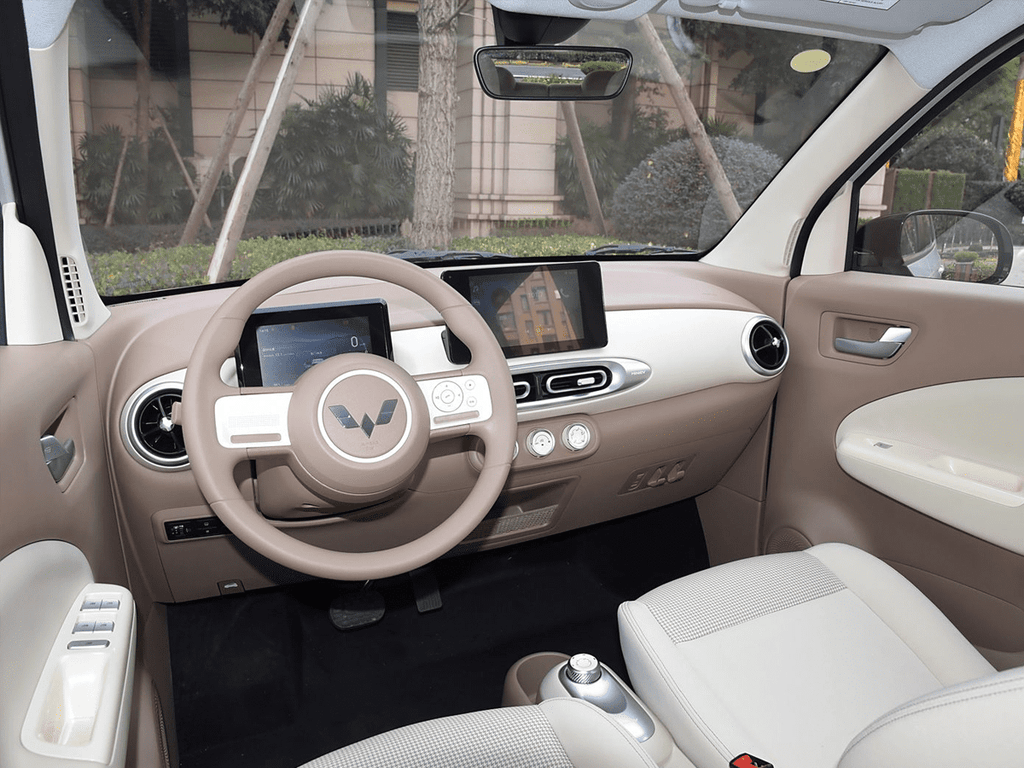 2025 Wuling Hongguang Mini EV 4 Doors